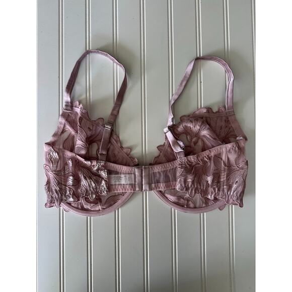 Elegant Pink Lace Lily Bra - Picture 5 of 9